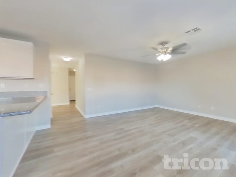 Building Photo - 9379 Dragon Tree Dr