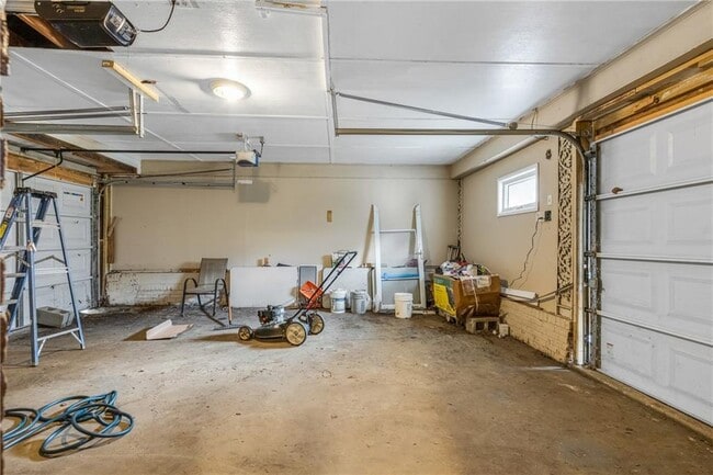 Building Photo - 1804 Carla Dr