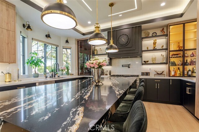 Building Photo - 7714 Lasaine Ave