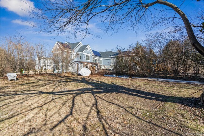 Building Photo - 45 N Ridge St