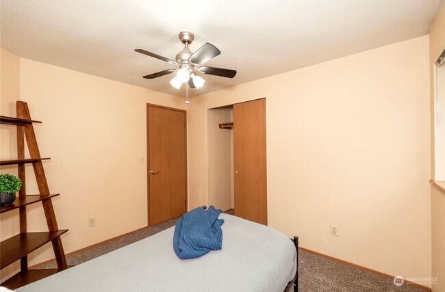 Bedroom 1 - 4100 Songbird Ln NW