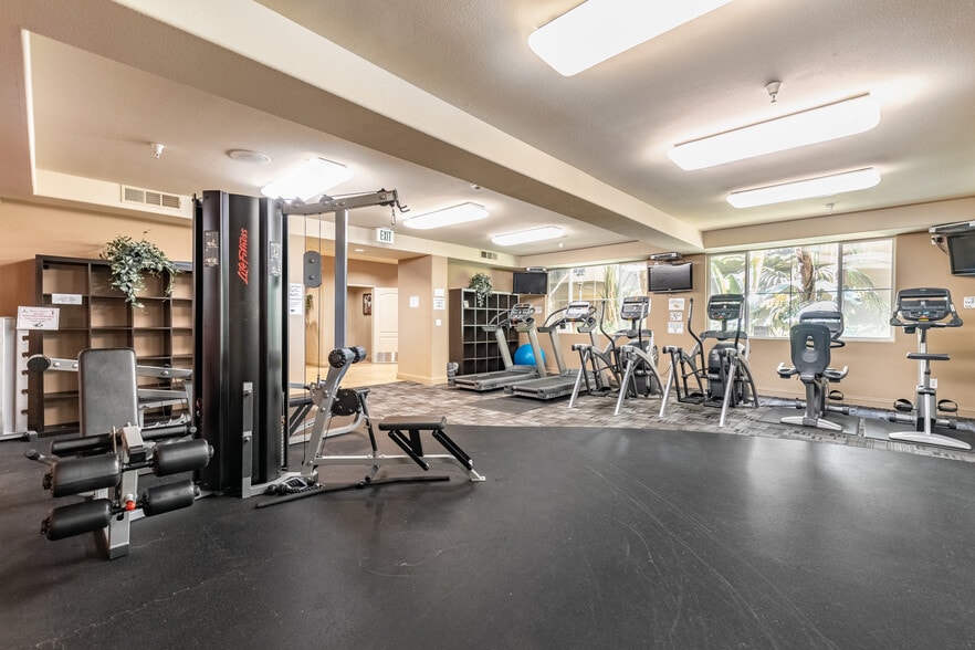 Building Photo - 4060 Glencoe Ave