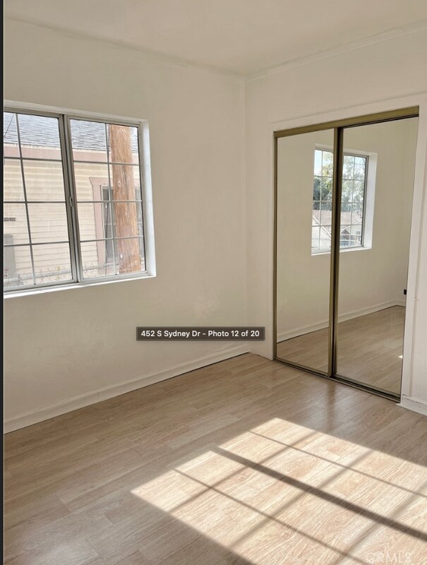 Building Photo - 454 S Sydney Dr