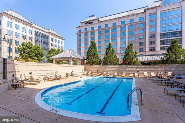 Building Photo - 11760 Sunrise Valley Dr