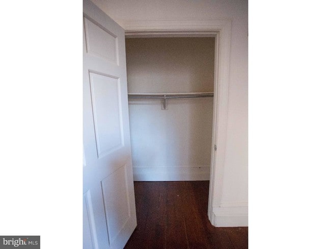 Building Photo - 916 Spruce St