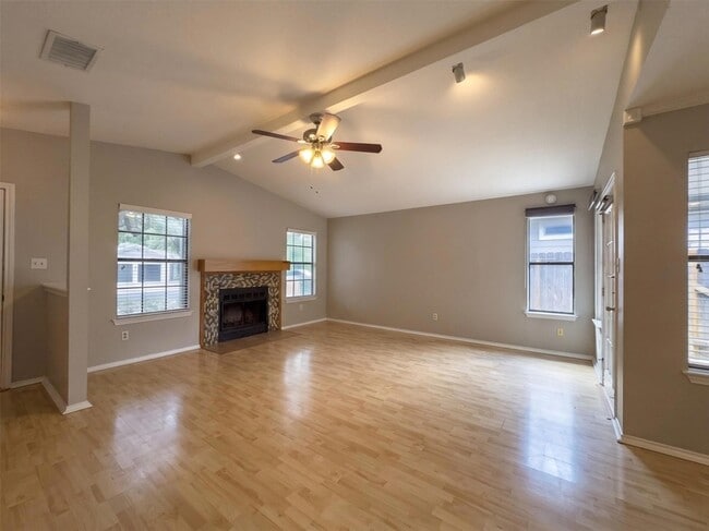 Building Photo - 13004 Campos Dr