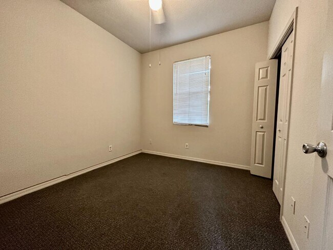 Building Photo - 3617 W Reynolds St