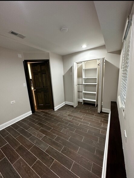 Bedroom 3 - 4618 N Karlov Ave