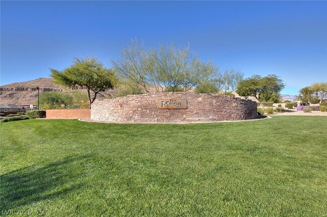 Building Photo - 10683 Country Knoll Way