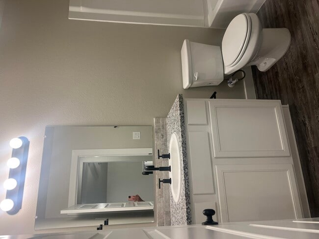 Building Photo - 1711 141st St