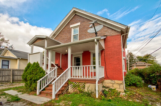 Primary Photo - 306 Lime St