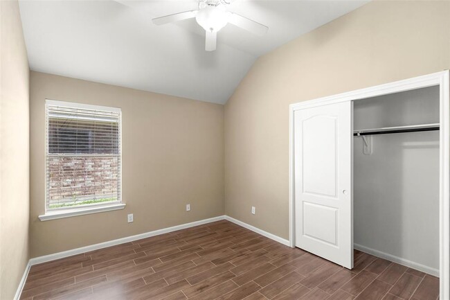 Building Photo - 4931 Harbor Glen Ln