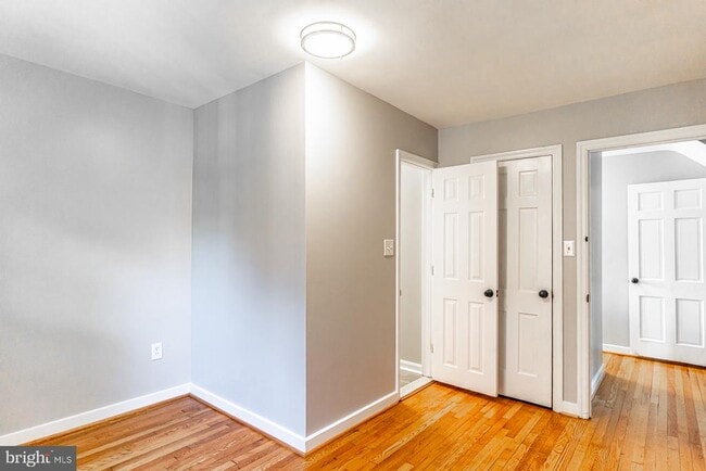 Building Photo - 2759 W George Mason Rd