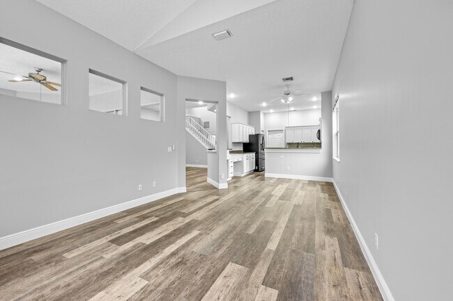 Building Photo - 3033 SE Brierwood Pl