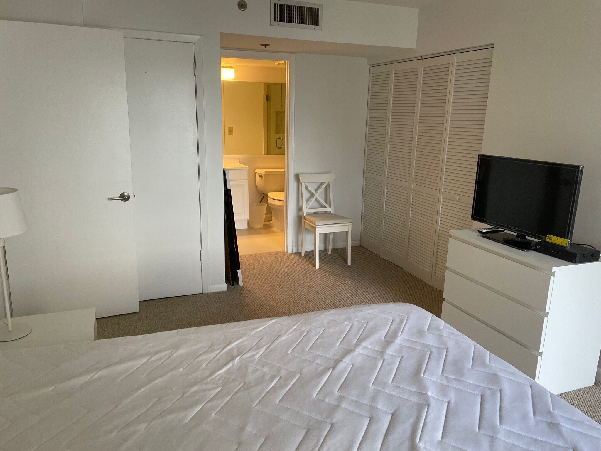 Building Photo - 540 Brickell Key Dr