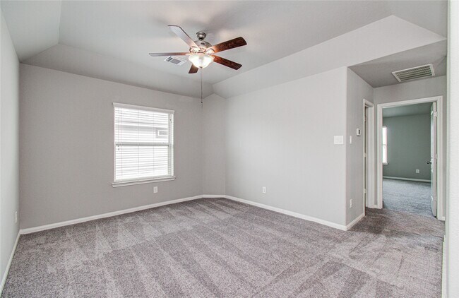 Building Photo - 24331 Kee Cresta Ct