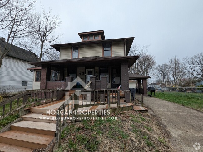 Building Photo - 1527 Walnut St