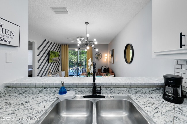 Building Photo - 3165 South St