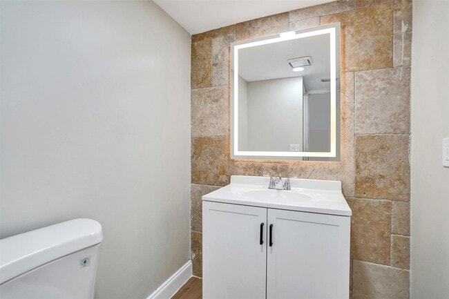 Building Photo - 4872 NW 95th Ave