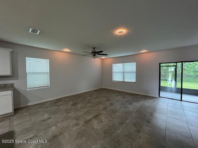 Building Photo - 740 Acadia Ct SE