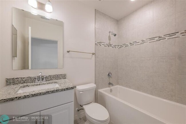 Building Photo - 3537 SW San Benito St
