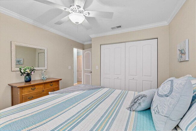 Building Photo - 11 Oceanside Dr