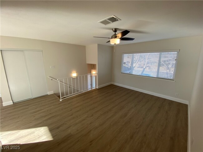 Building Photo - 7409 Bagdad Ct