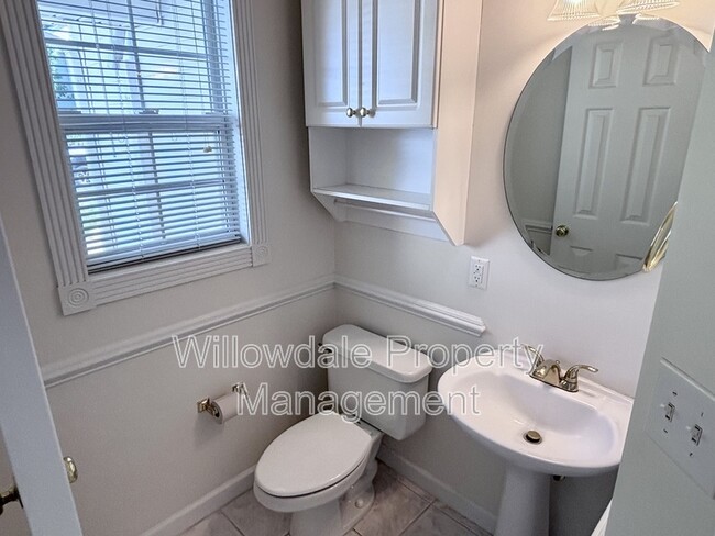 Building Photo - 138 Grande Meadow Way