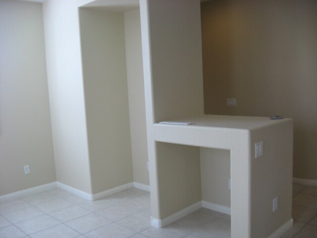 Building Photo - Beautiful, Spacious Four Bedroom + Loft Home in Gated Community!