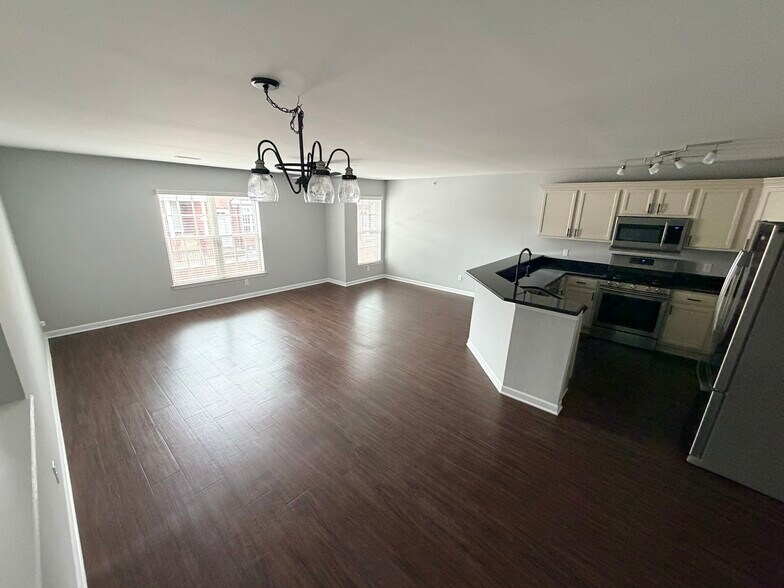 Building Photo - 53180 Manchester Ave