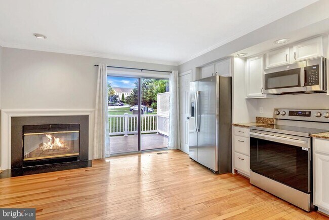 Building Photo - 12867 Mill House Ct
