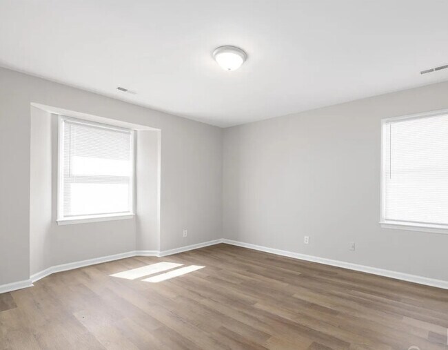 Building Photo - 6142 Meadow Rose Ln