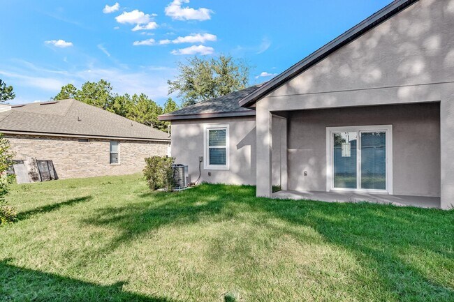 Building Photo - 14 Bunker View Dr