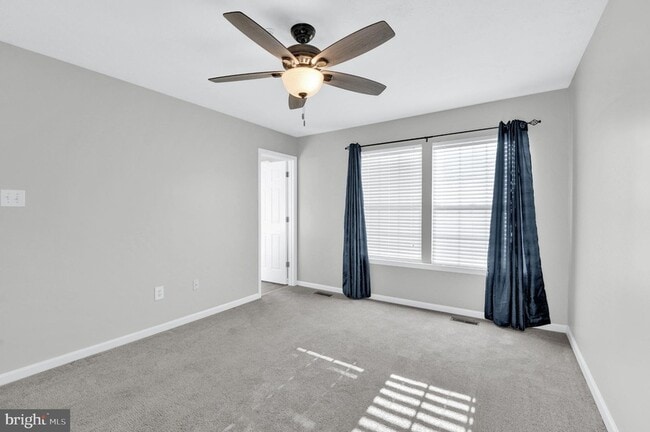 Building Photo - 265 Cherry Tree Square