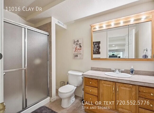 Building Photo - 11016 Clay Dr
