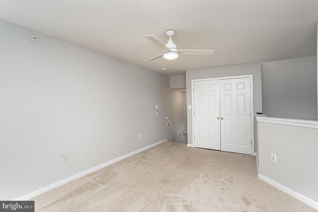 Building Photo - 1060 Gardenview Loop