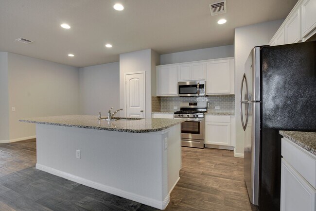 Building Photo - 14222 Handel Dr