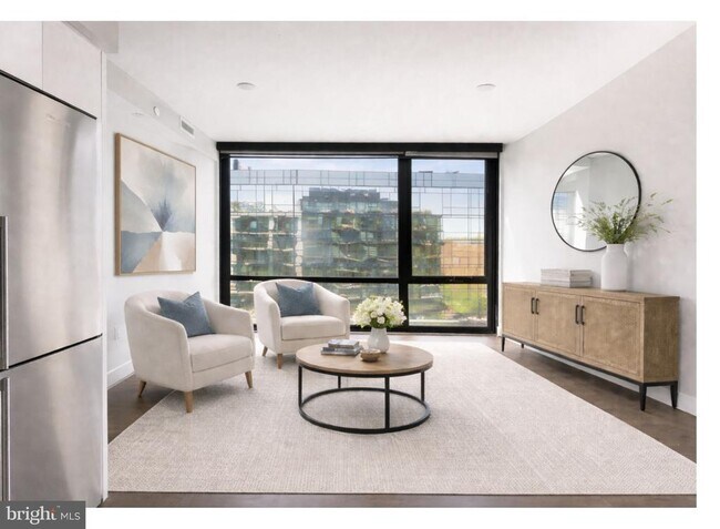 Building Photo - 1300 4th St SE