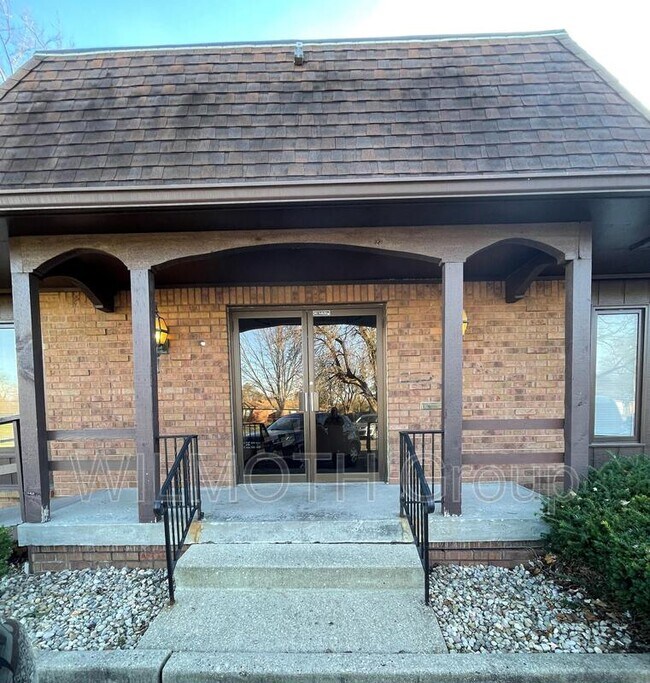 Building Photo - 11903 E Welland St