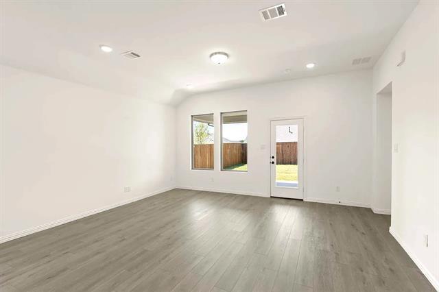 Building Photo - 2309 Myrtle Wy