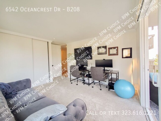 Building Photo - 6542 Ocean Crest Dr