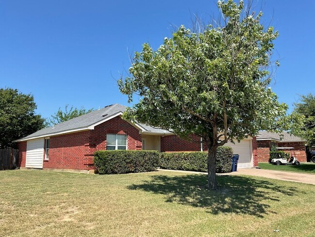 Building Photo - 1001 Stockton Dr