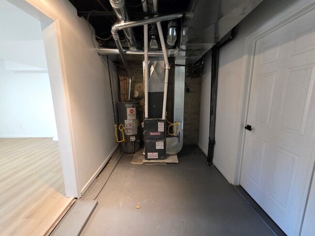 Building Photo - Fully Rehabbed 3 bedroom 2 bathroom house ...