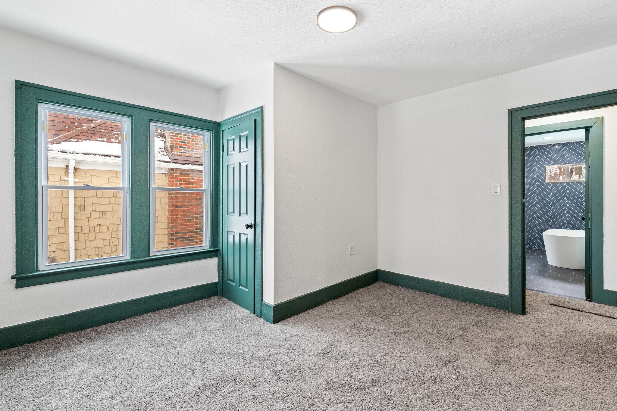 Building Photo - 4767 Sturtevant St