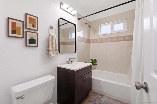 Building Photo - 6122 Nagel St