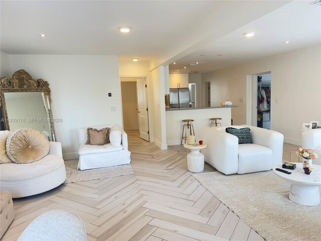 Building Photo - 44 NW 40th St