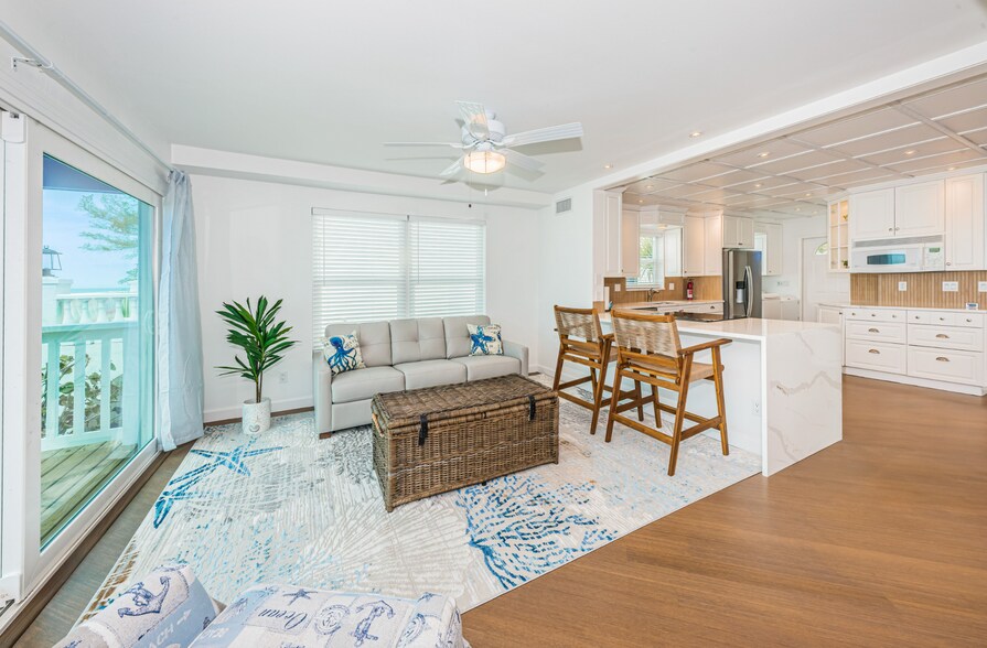 Entertainment Center - 8432 W Gulf Blvd