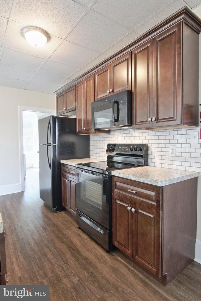 Building Photo - 1777 S Main St