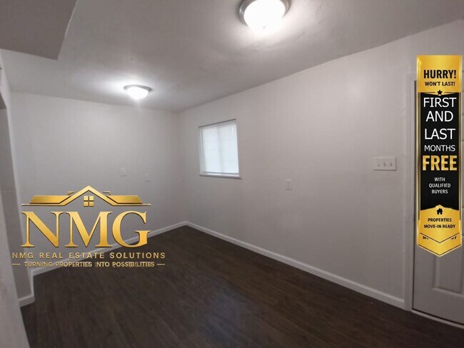 Building Photo - 1625 W McDowell Rd