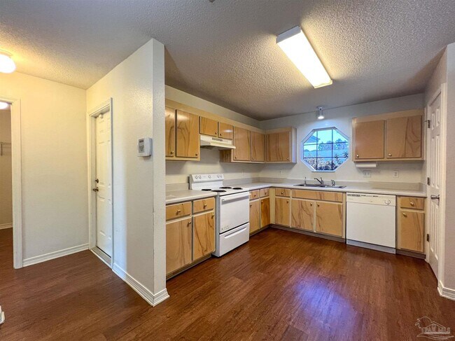 Building Photo - 1297 Middlebrook Dr